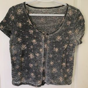 American Eagle Crop Top (size L)